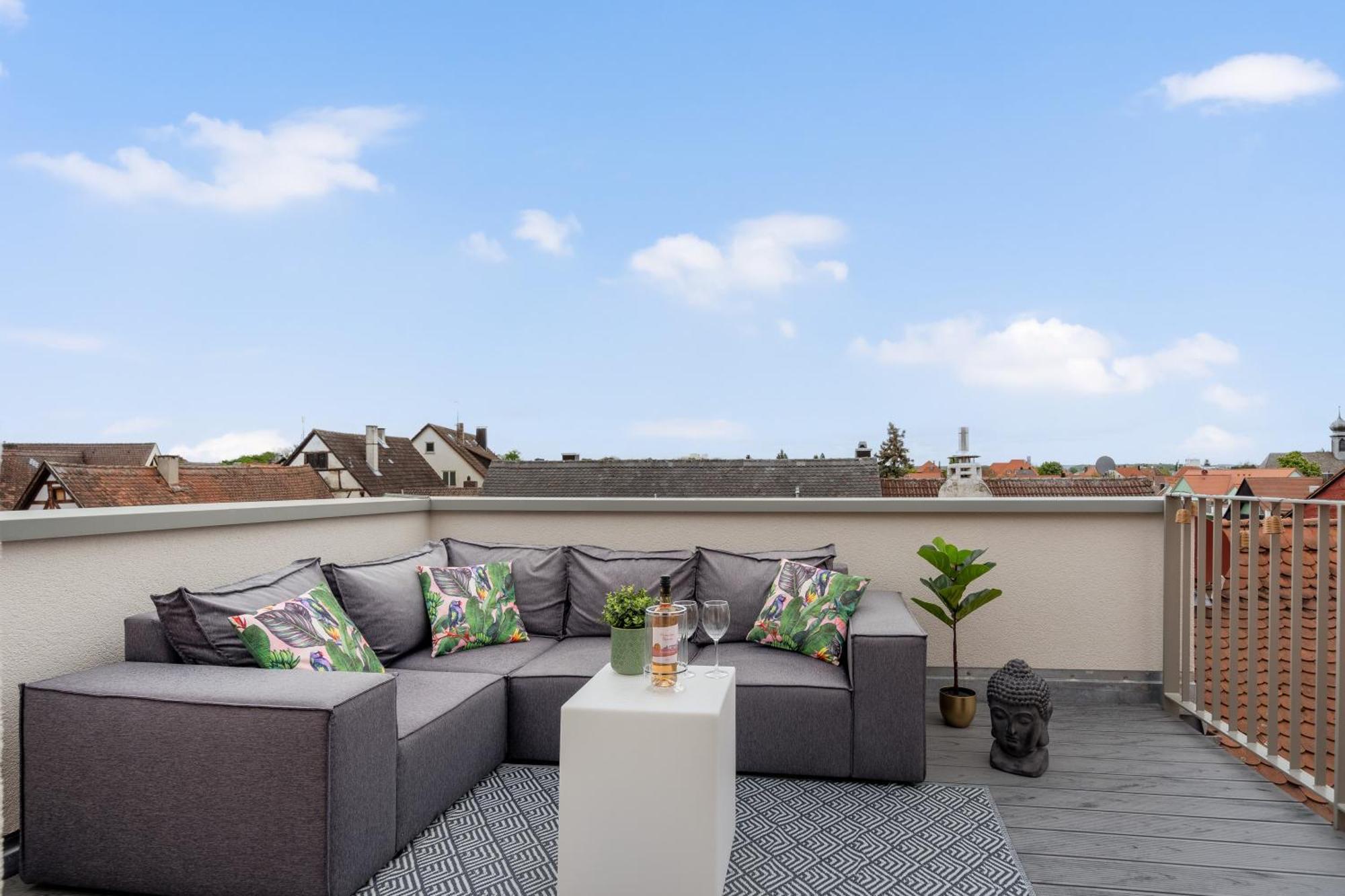 Namaste Homes - Ferienwohnung Mit Dachterrasse Bad Windsheim Extérieur photo